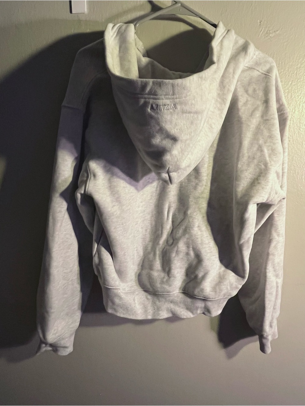 Aritzia Cozy Sweatfleece Perfect Fit Zip Up Hoodie Medium - Picture 5 of 8